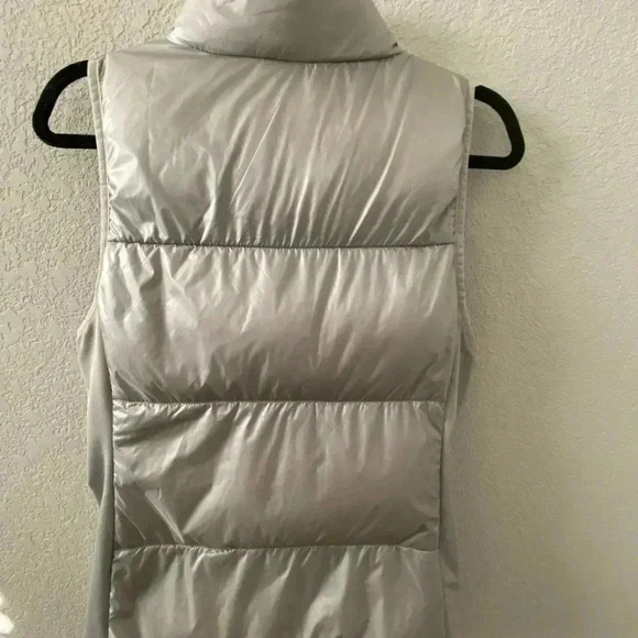 Fabletics Elliot Puffer Vest - Picture 5 of 7